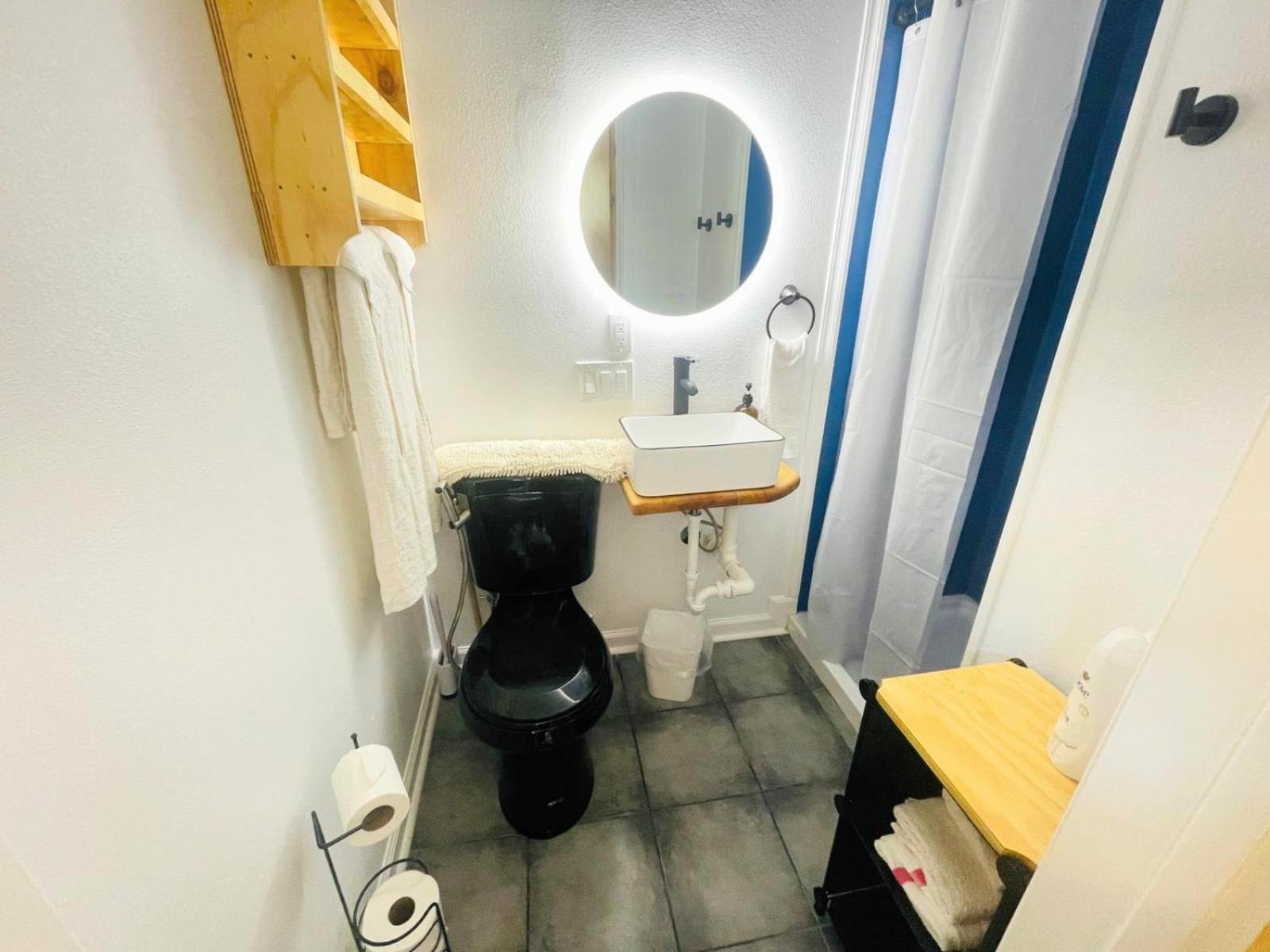 Pao And Pui Apartment Kenner Phòng bức ảnh